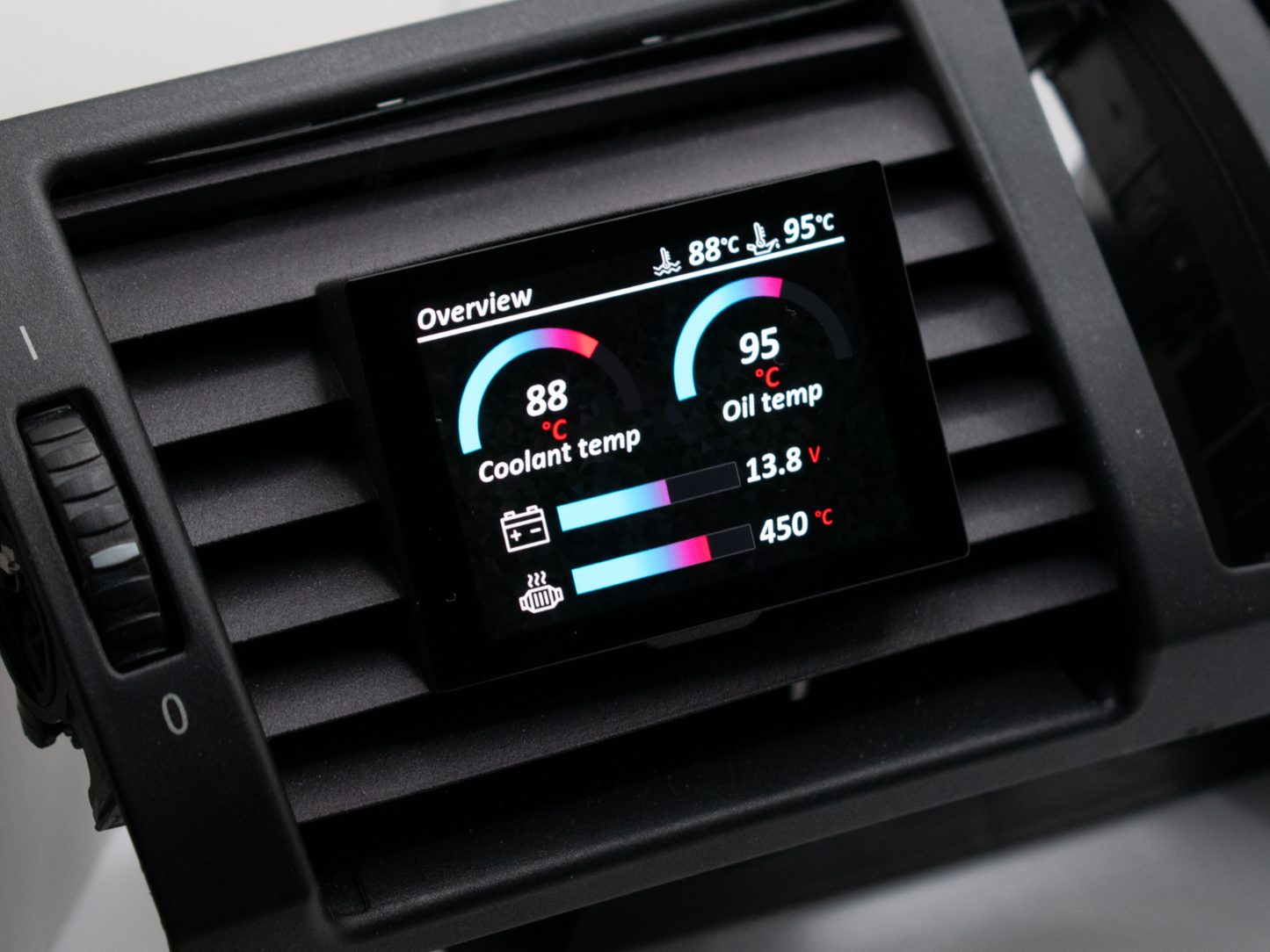 Data display for BMW 1 Series E8X E81 E82 E87 E88