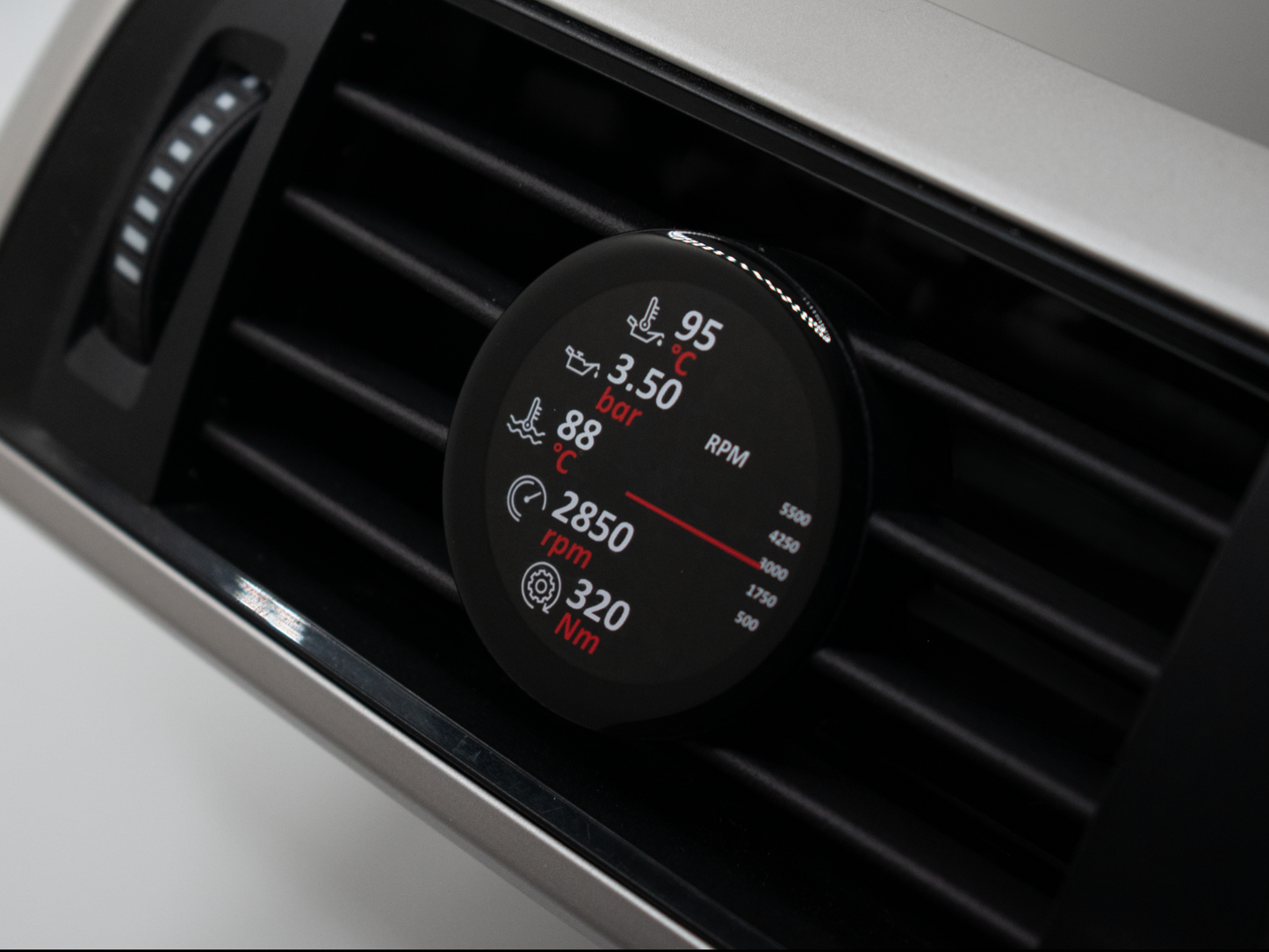 Data display for BMW 3 Series 4 Series F3X F30 F8X F80 F82 ROUND